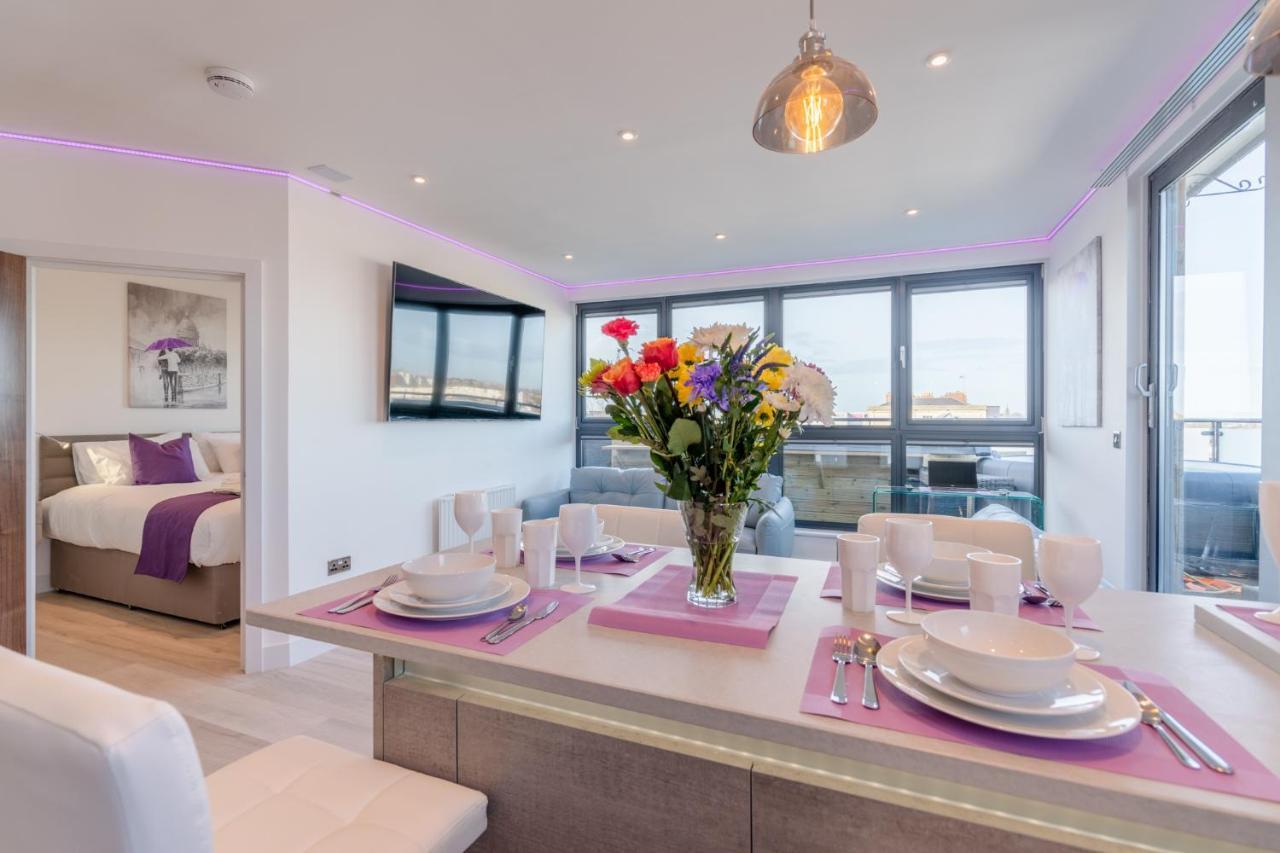 Central Penthouse With Hot Tub & Views 22 Cheltenham Extérieur photo