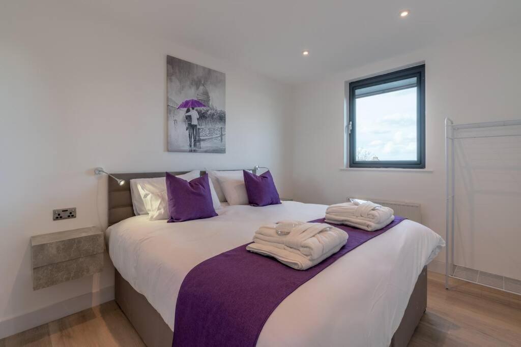 Central Penthouse With Hot Tub & Views 22 Cheltenham Extérieur photo