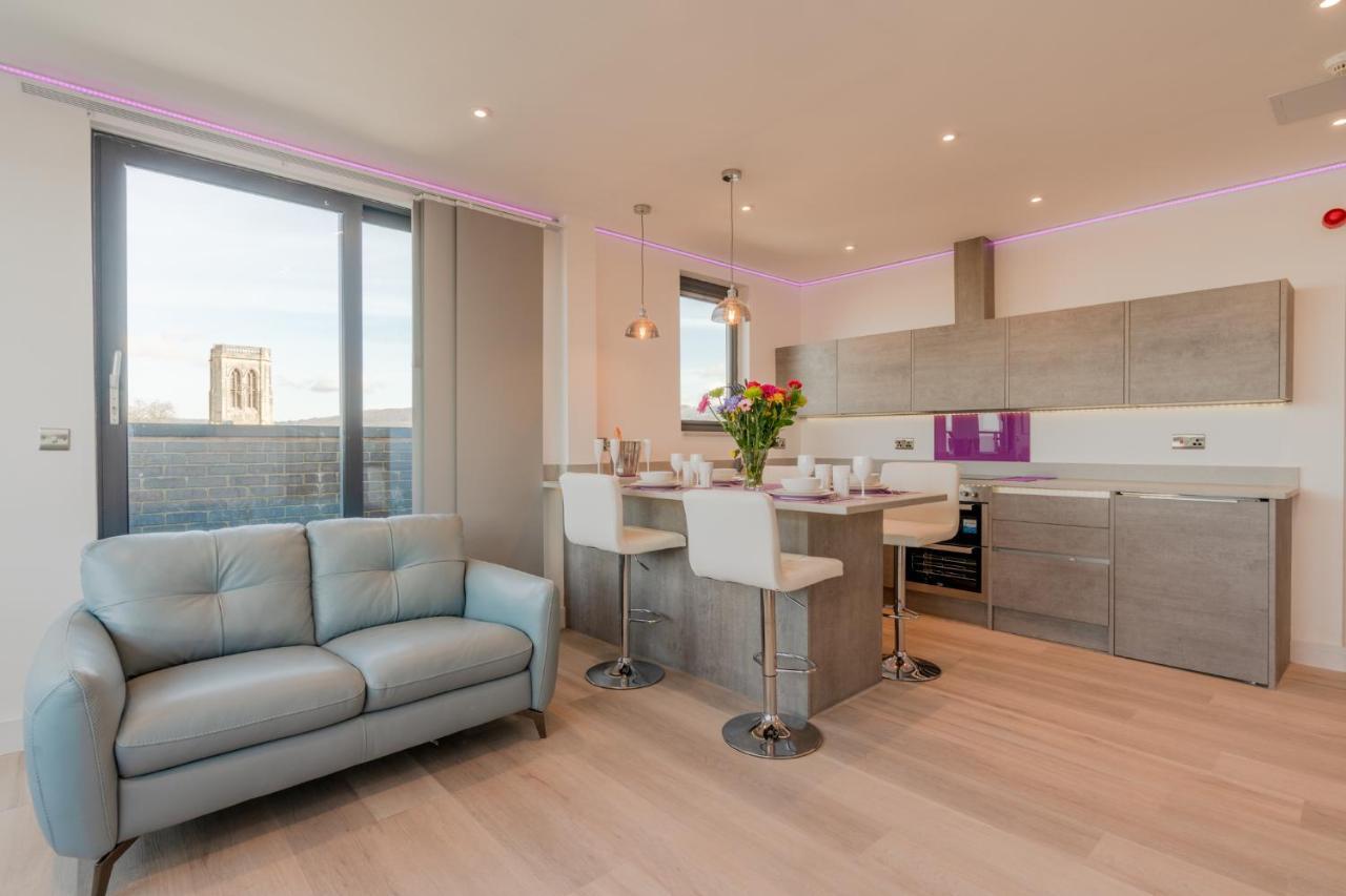 Central Penthouse With Hot Tub & Views 22 Cheltenham Extérieur photo